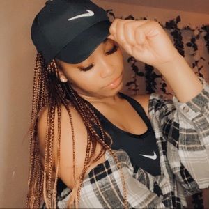 Meet your Posher, Sky